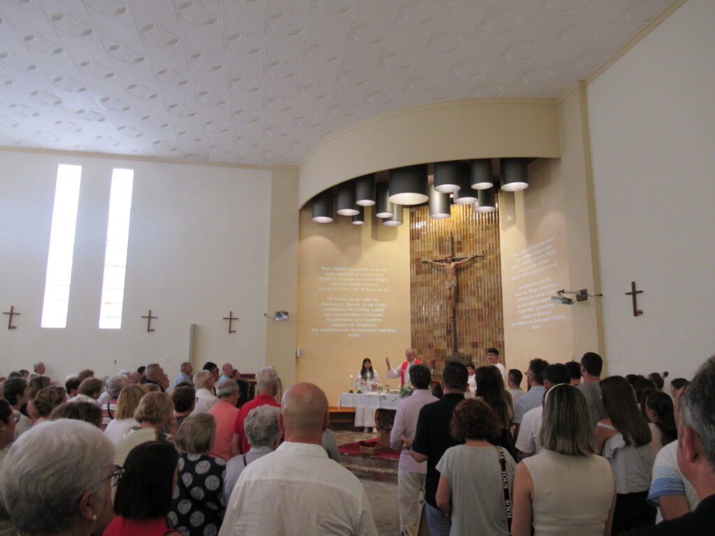 Kerkdienst door Carlos Alberto París Escura ofwel Carlos París – fotografie: Robert Castermans