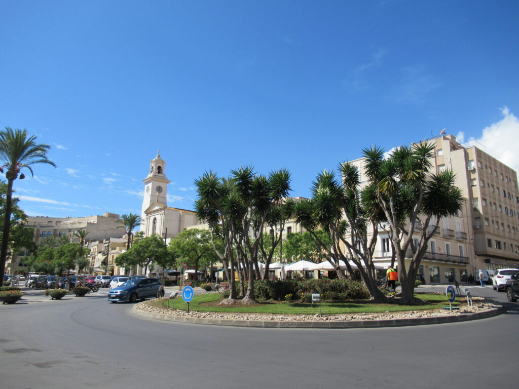 Plaça Carles III in La Ràpita – fotografie: Robert Castermans