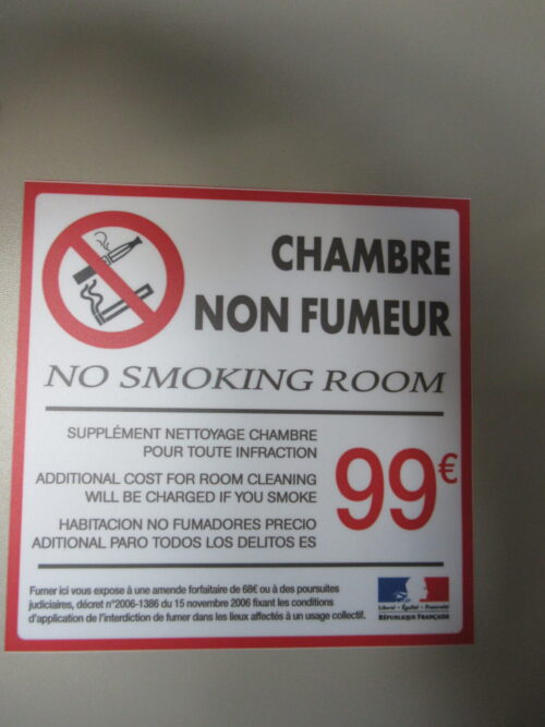 Waarschuwende tekst in Frankrijk – fotografie: Robert Castermans